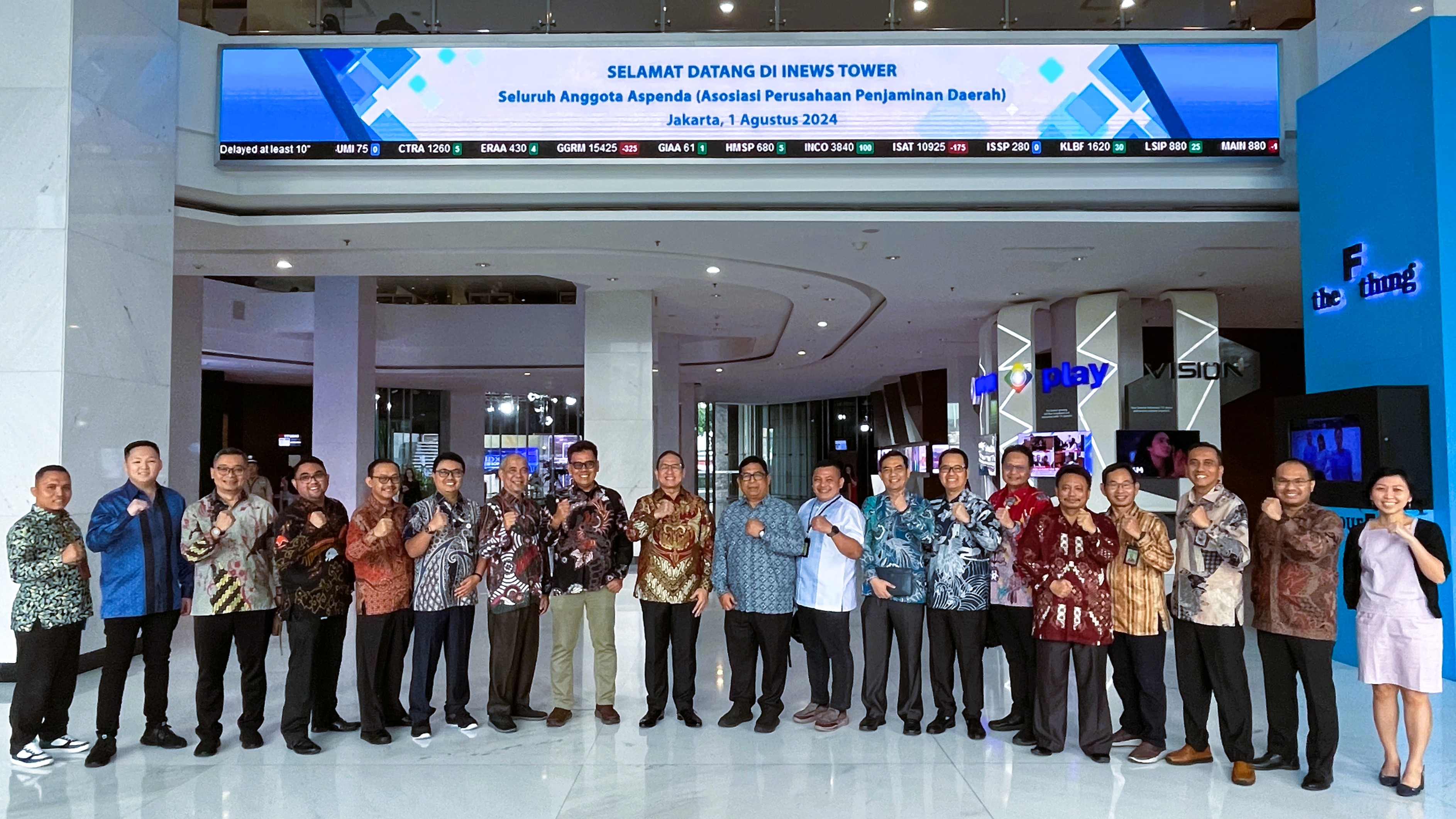 Direksi Jamkrida seluruh Indonesia Foto Bersama Dirut PT MNC Kapital Indonesia, Tbk